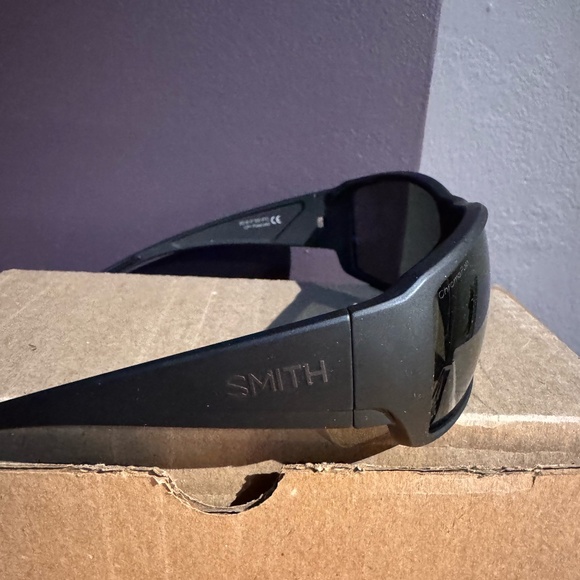 Smith CP Polarized Sunglasses - Picture 1 of 5